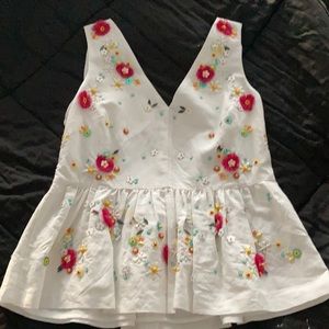 J crew embroidered sleeveless blouse size 8